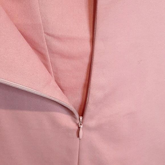 Dress - Picture 4 of 5